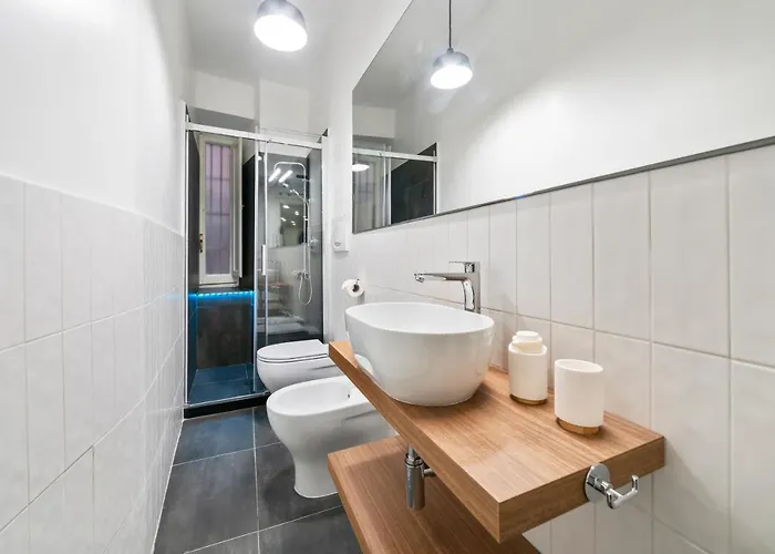 Apart Otel Bmga L Viapaola43 Palace 4*