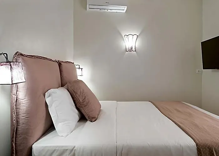 Bmga L Viapaola43 Palace Apartahotel 4*