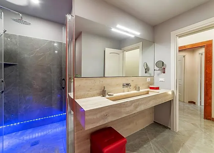 Apartahotel Bmga L Viapaola43 Palace 4*