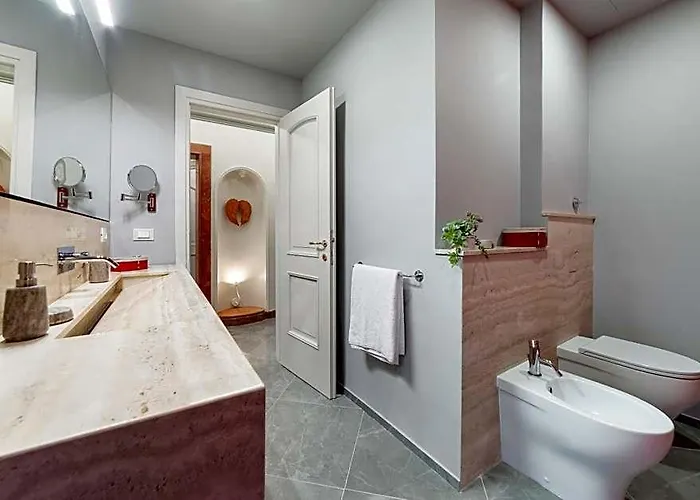 Bmga L Viapaola43 Palace 4* Roma